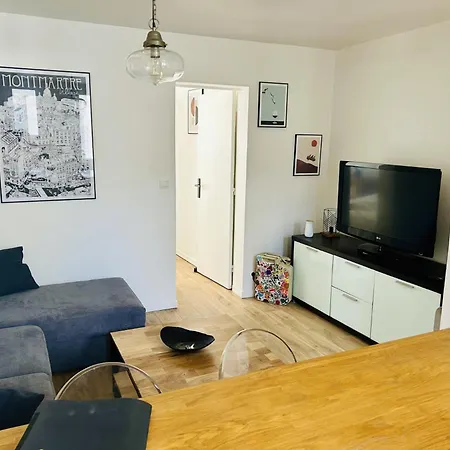 Agreable 2 Pieces Jonquiere Appartamento